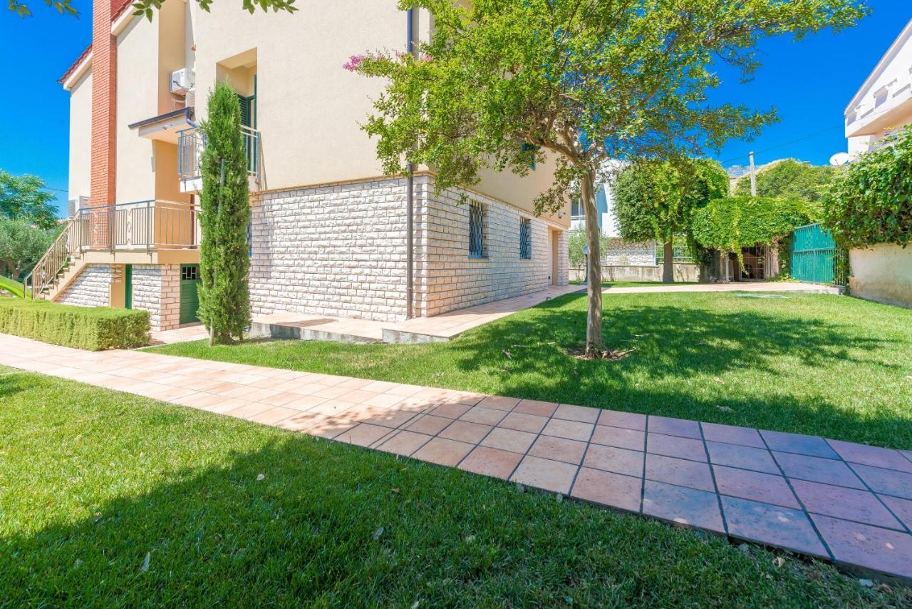 Villa Lux Nina With Six Bedrooms, Private Pool, Sauna ザダル エクステリア 写真