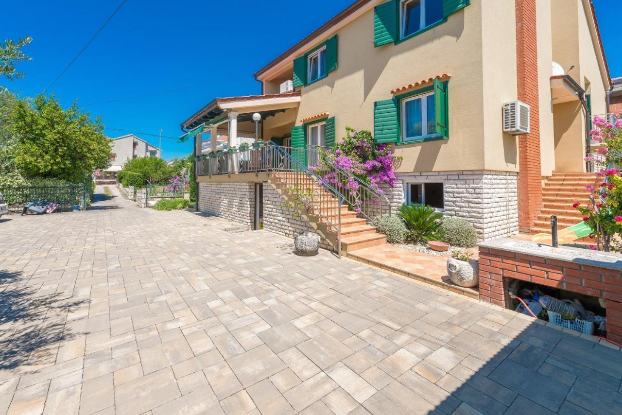 Villa Lux Nina With Six Bedrooms, Private Pool, Sauna ザダル エクステリア 写真