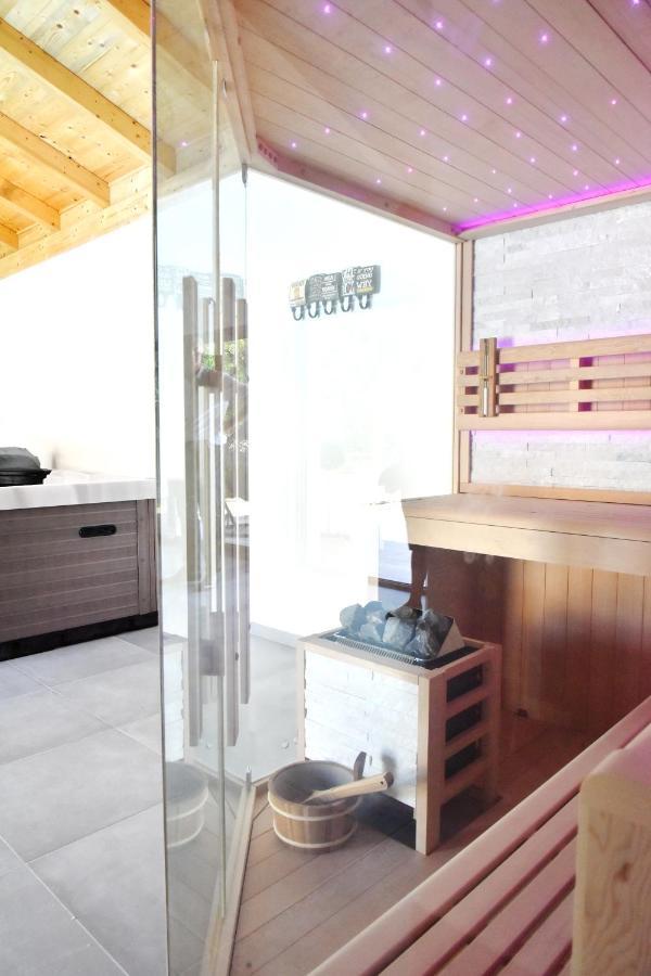 Villa Lux Nina With Six Bedrooms, Private Pool, Sauna ザダル エクステリア 写真