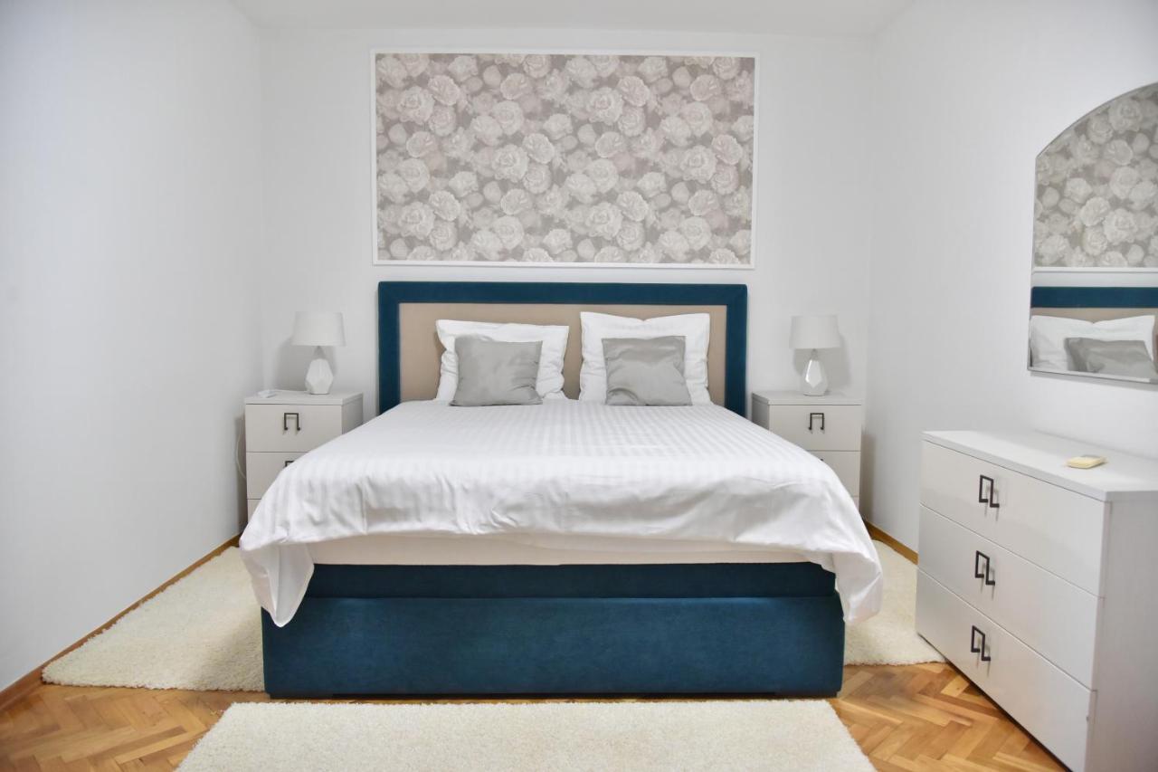 Villa Lux Nina With Six Bedrooms, Private Pool, Sauna ザダル エクステリア 写真