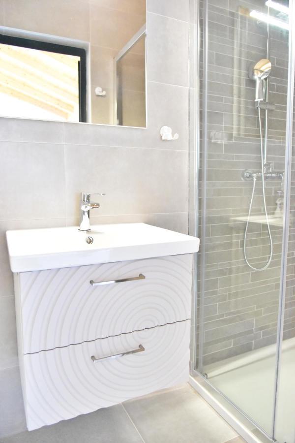 Villa Lux Nina With Six Bedrooms, Private Pool, Sauna ザダル エクステリア 写真