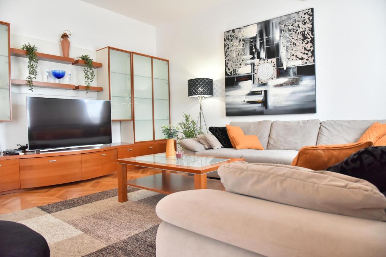 Villa Lux Nina With Six Bedrooms, Private Pool, Sauna ザダル エクステリア 写真