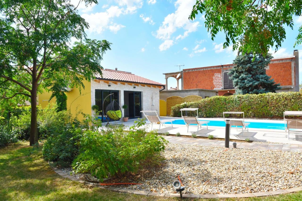 Villa Lux Nina With Six Bedrooms, Private Pool, Sauna ザダル エクステリア 写真