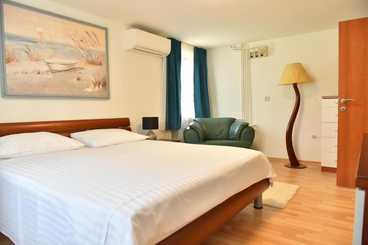 Villa Lux Nina With Six Bedrooms, Private Pool, Sauna ザダル エクステリア 写真